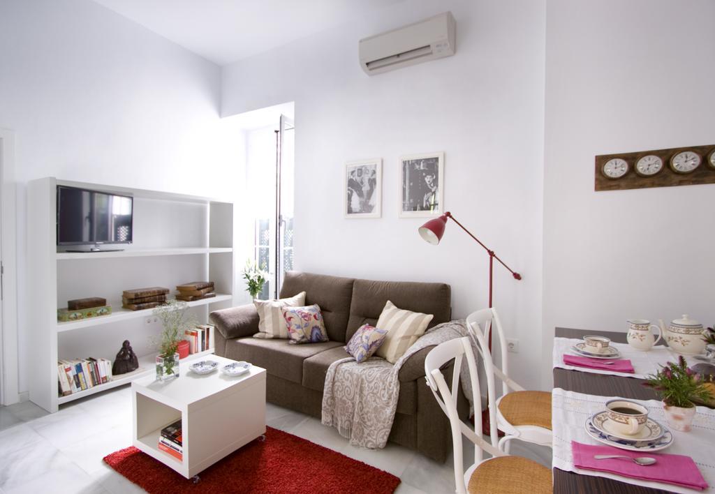 Apartamentos Plaza Pilatos Sevilla Exteriör bild